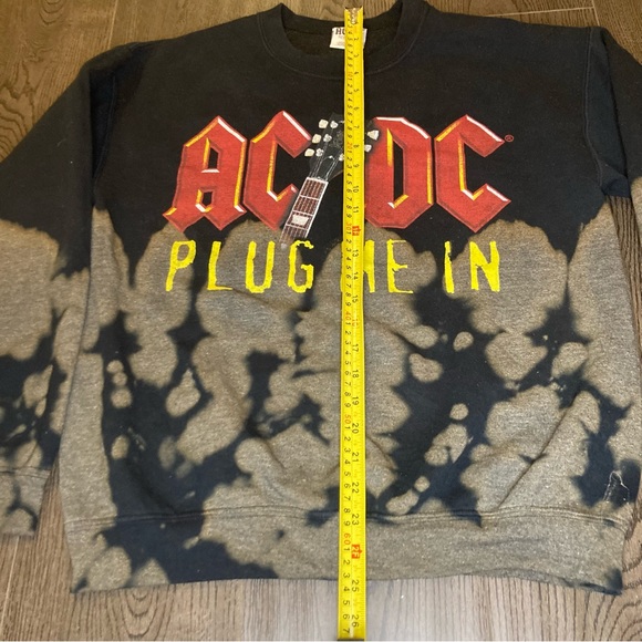 3 for$15 AC/DC Men's Plug Me In Sweatshirt Bleached Tie Dye Sweater Size - Picture 9 of 10